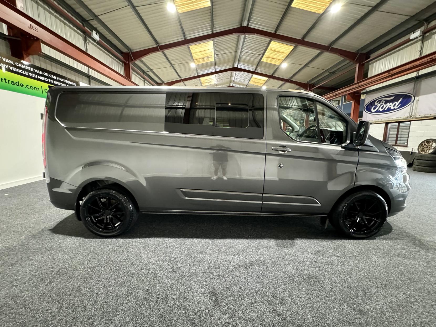 Ford Transit Custom Camper Van Motorhome LWB Automatic 2.0 TDCi 290 Limited Camper Van Diesel Automatic L2 LWB (157 g/km, 128 bhp)