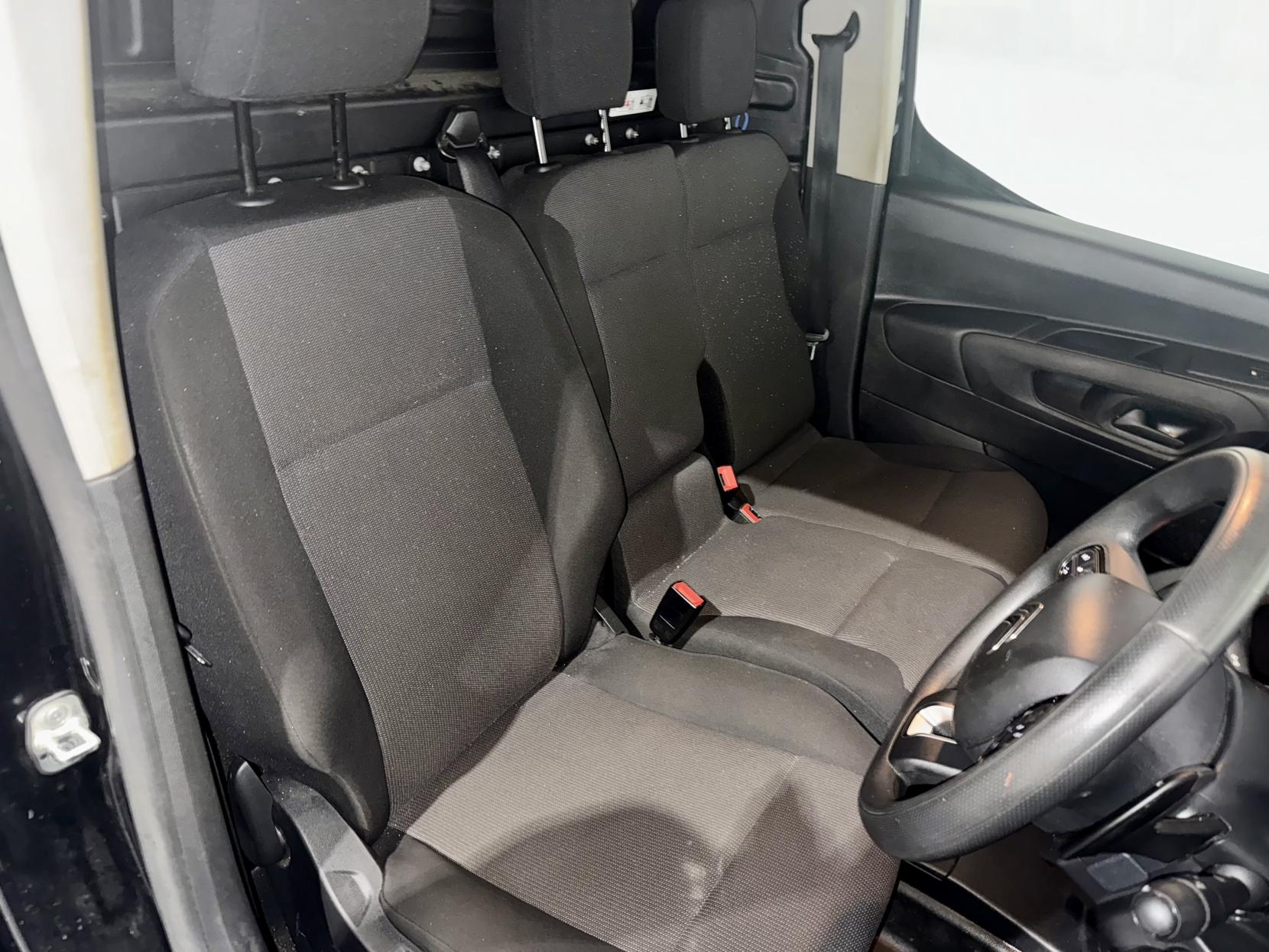 Citroen Berlingo 1.5 BlueHDi 950 Driver XL Pro Panel Van 6dr Diesel EAT8 LWB Euro 6 (s/s) (130 ps)