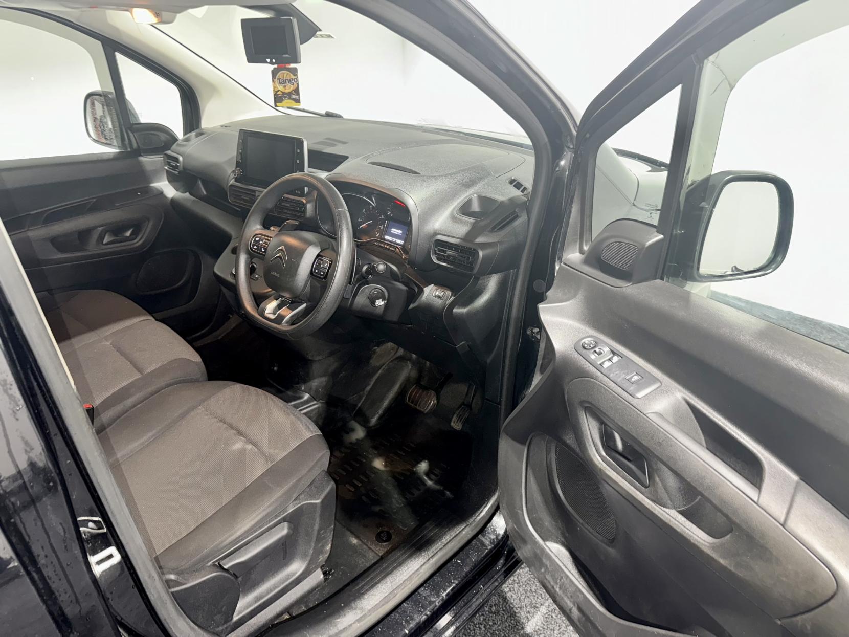 Citroen Berlingo 1.5 BlueHDi 950 Driver XL Pro Panel Van 6dr Diesel EAT8 LWB Euro 6 (s/s) (130 ps)