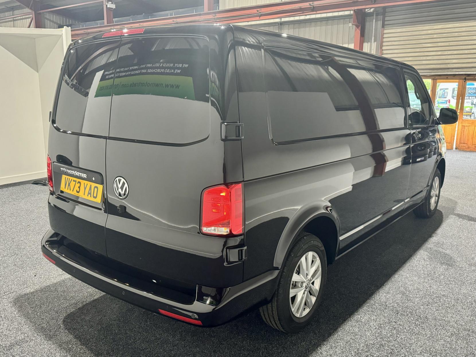 Volkswagen Transporter 2.0 TDI T30 Highline Panel Van 5dr Diesel Manual FWD LWB High Roof Euro 6 (s/s) (150 ps)