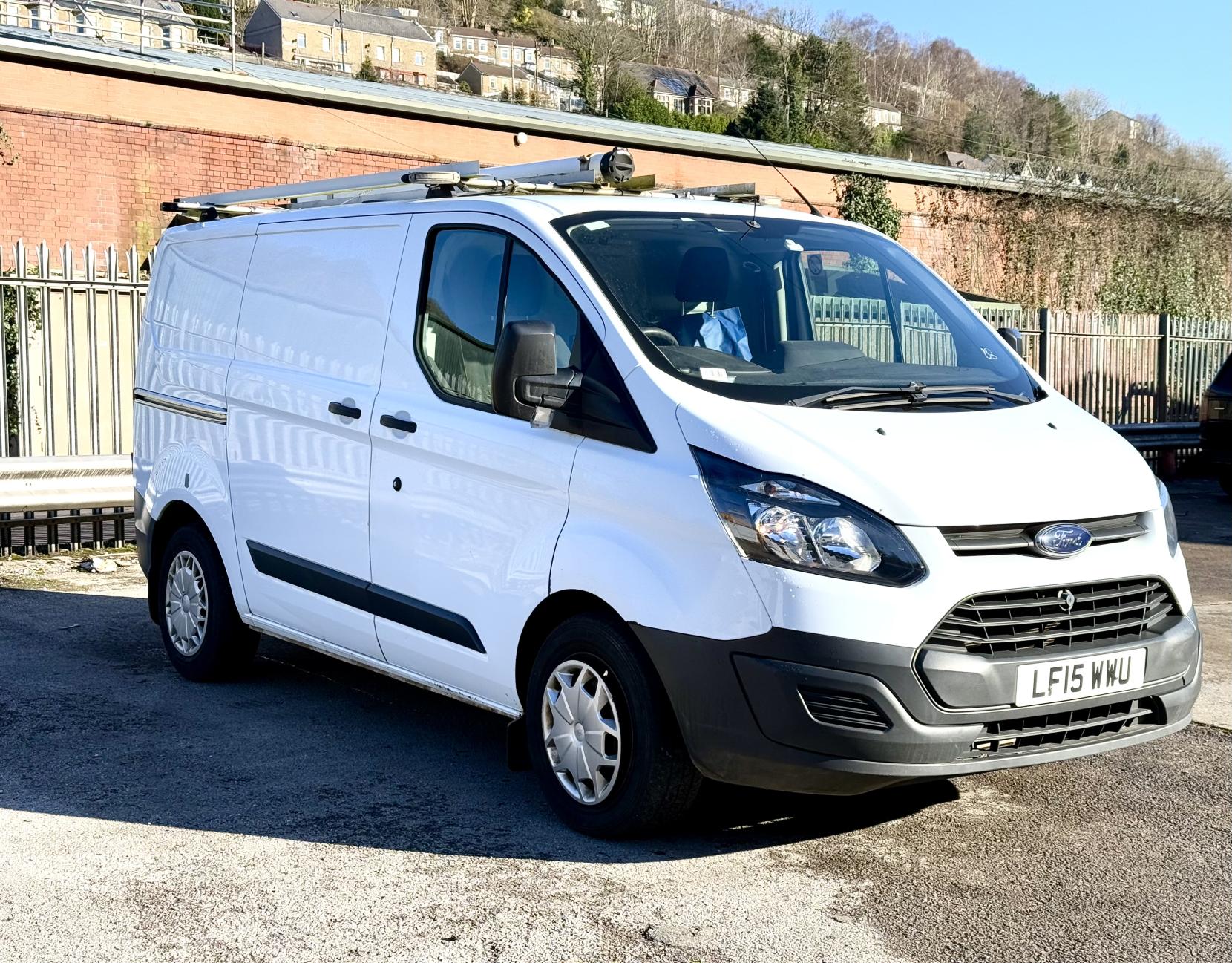 Ford Transit Custom 2.2 TDCi 310 ECOnetic Panel Van 5dr Diesel Manual L1 H1 (162 g/km, 98 bhp)